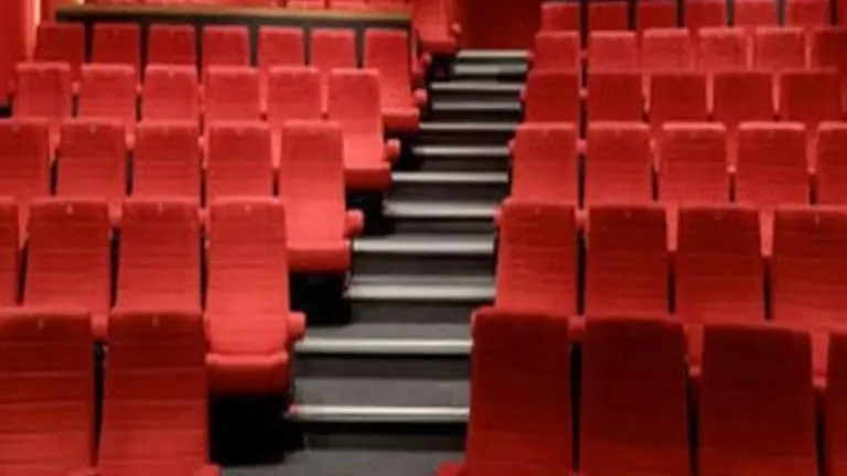 'Cinema halls can stop moviegoers from carrying food and beverage from outside,' rules SC Cinema hall