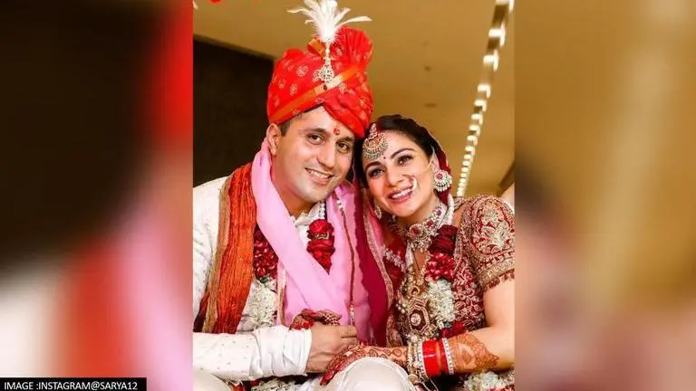 As Shraddha Arya ties the knot, Divya Khosla Kumar & more extend their wishes Shraddha Arya