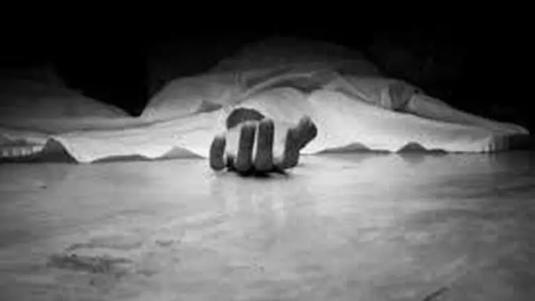 10-yr old girl dies after being bit by snake inside classroom Kerala