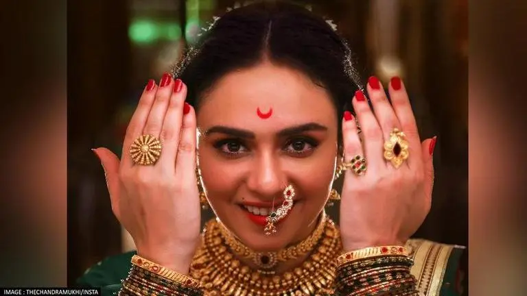 'Chandramukhi' a salute to folk artists: Amruta Khanvilkar chandramukhi