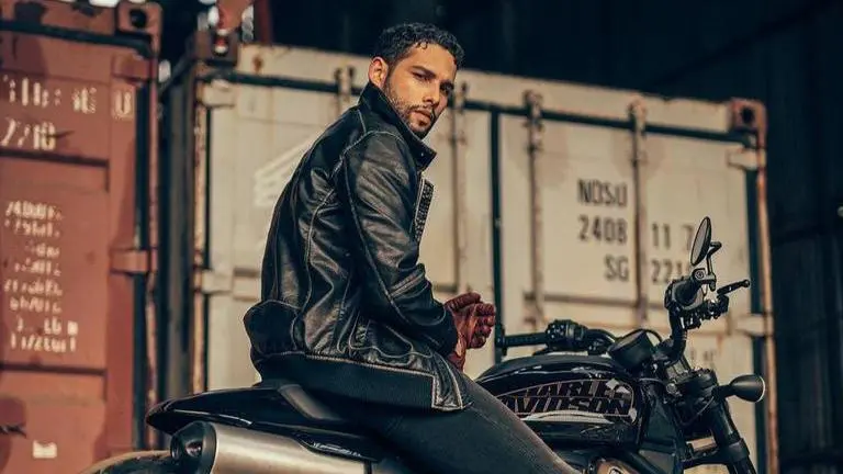 Siddhant Chaturvedi flaunts new Harley Davidson with an inspiring caption; fans awestruck Siddhant Chaturvedi, gehraiyaan