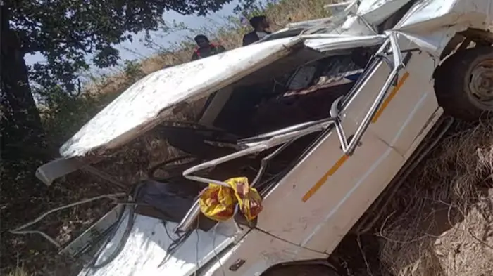 3 killed, 11 injured as car falls into gorge in Uttarakhand