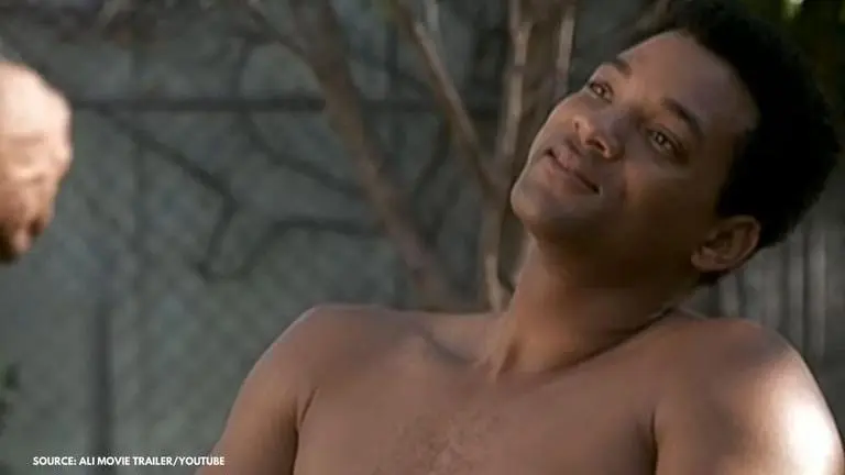 Will Smith gained nearly 200 pounds for his role as Muhammad Ali in 'Ali' Will Smith