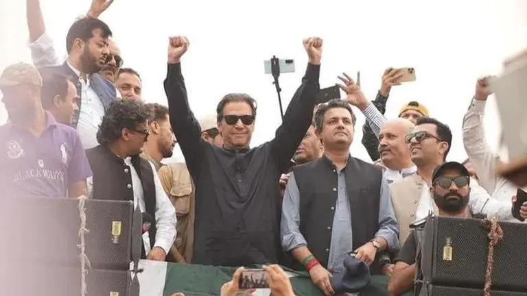 Pakistan Interior Ministry asks Punjab govt to form joint investigation team to probe attack on Imran Khan Imran Khan Attack