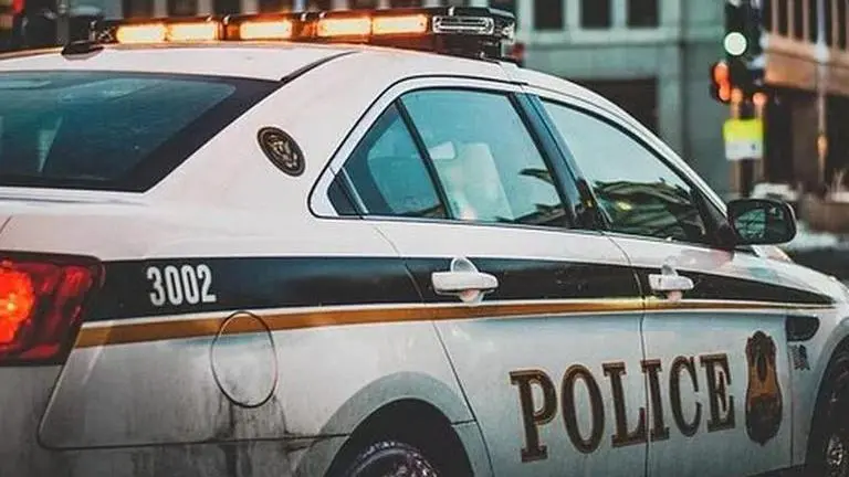 Minneapolis police officers cleared in shooting of armed man Minneapolis police officers cleared in shooting of armed man