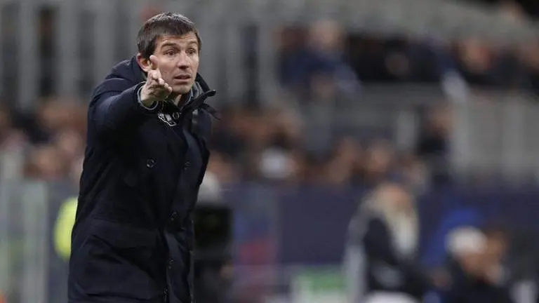 Valencia's Champions League hopes dwindle with loss at Eibar