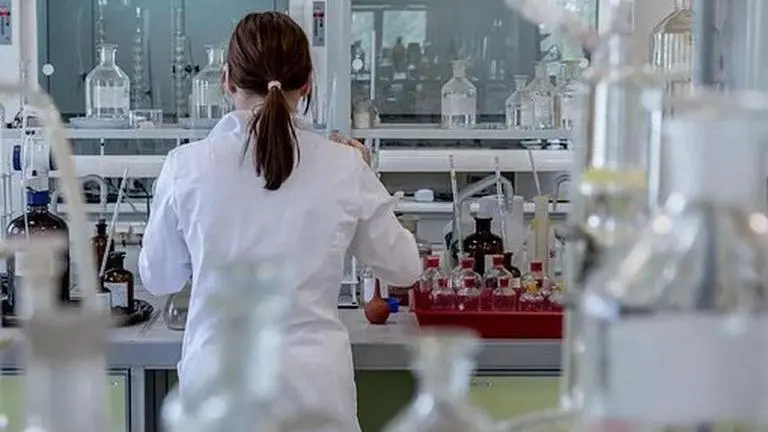 Long queues at virus testing centres in Bosnia