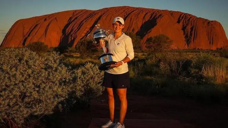 World No.1 Ash Barty announces shock retirement from Tennis at the age of 25 Ash Barty retires