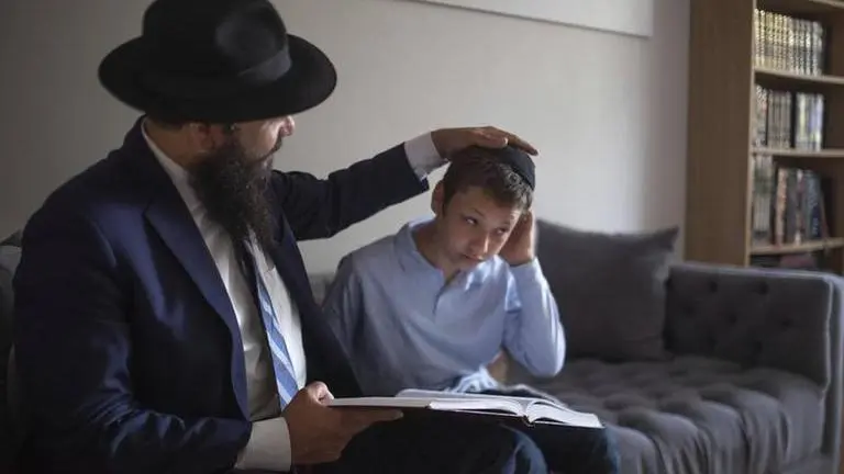 In Morocco, tiny Jewish community grapples with virus In Morocco, tiny Jewish community grapples with virus