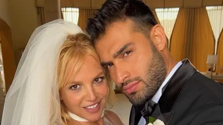 Britney Spears shares first post after Sam Asghari divorce news: Buying a horse... Britney Spears