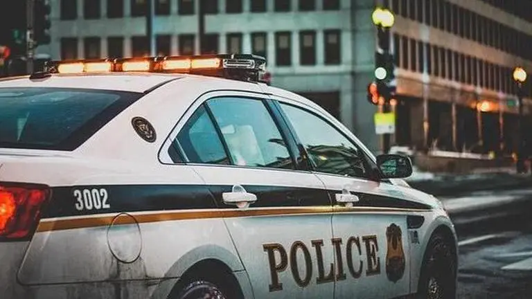 Australia: 10 people arrested during anti-lockdown protests, one officer injured Police arrest 10 people during anti-lockdown protests in Australia