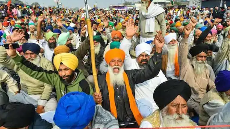 Protesting farmers call on people to back 'Bharat Bandh'