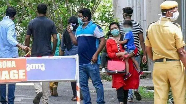 Cong in Karnataka wants Centre, State govts to announce 'special corona financial package' Cong in Karnataka wants Centre, State govts to announce 'special corona financial package'