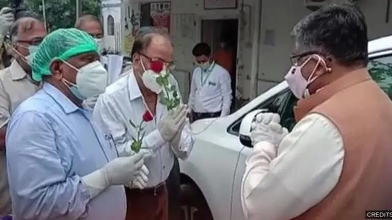 Ravi Shankar Prasad visits COVID-19 hospital in Patna, reviews medical facilities Ravi Shankar Prasad