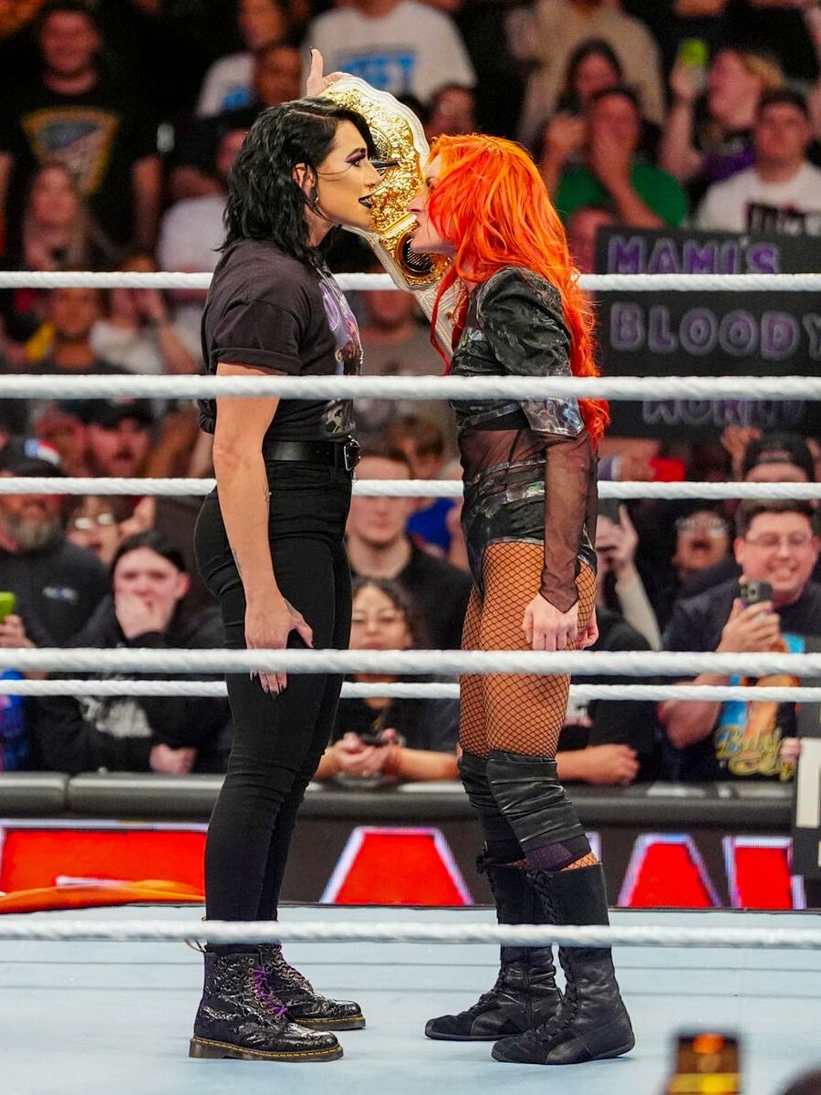 Cody Rhodes UNLEASHED as Becky Lynch MANHANDLES Nia Jax in Last Women  Standing | Republic World