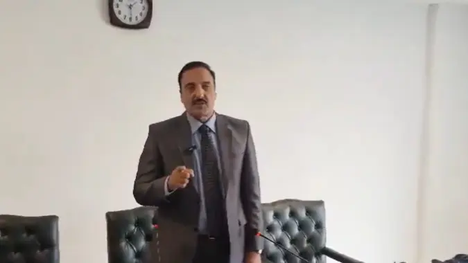 Ali Rwp Rawalpindi Commissioner Admits 'Manipulating' Results of Pakistan ...