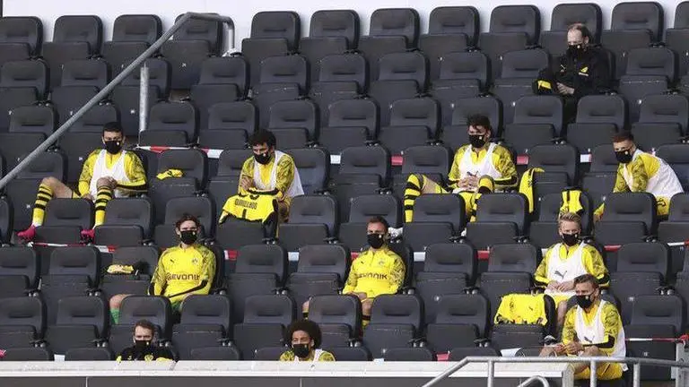 Spanish league hopes for fan return in February Spanish league