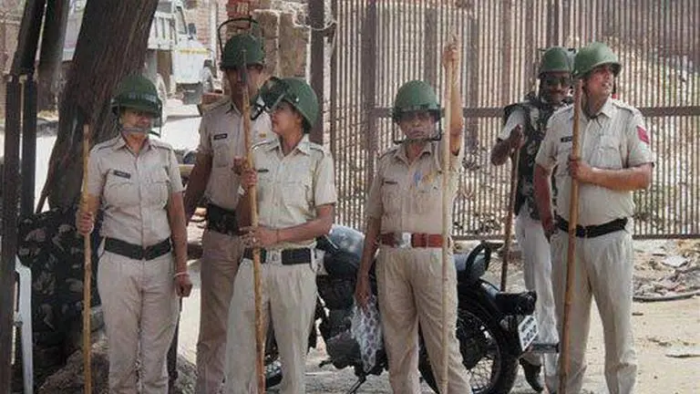 COVID-19: Delhi-Gurugram border sealed by Haryana Police
