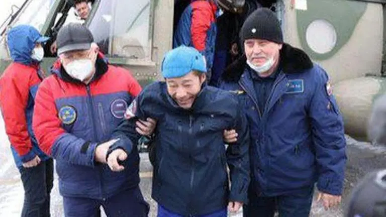 Japanese billionaire Yusaku Maezawa returns to Earth after 12-day stay aboard ISS Yusaku Maezawa