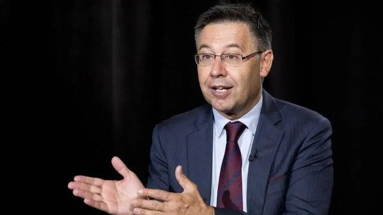 Barcelona deny corruption after six board members resign Barcelona