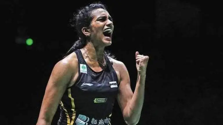Watch: PV Sindhu beats Wang Zhi Yi to clinch maiden Super 500 title of 2022 season PV Sindhu, Wang Zhi Yi, Singapore Open, PV Sindhu wins Super 500, PV Sindhu vs Wang Zhi Yi, Singapore Open final, PV Sindhu Super 500, Singapore Open