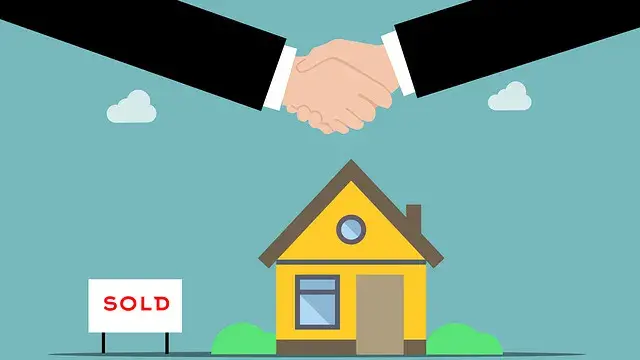 Festive home purchase plans? Find out what the experts recommend Festive season home shopping