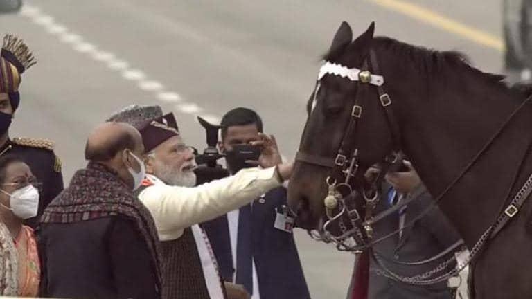President's Bodyguard horse Virat retires; President Kovind, PM Modi ...