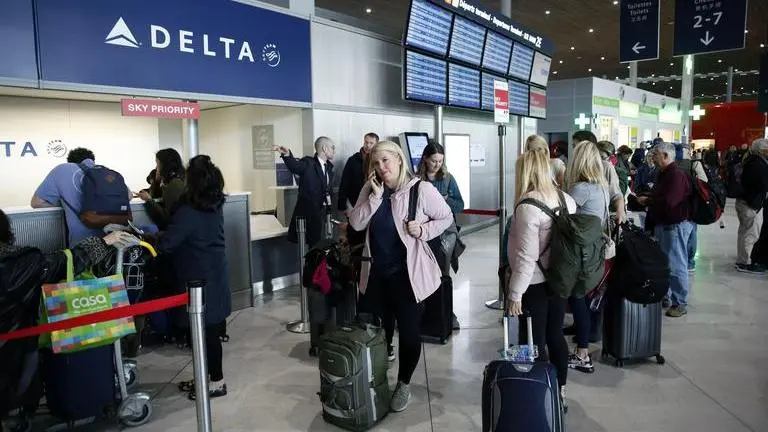 European Union allows travellers from 14 'safe' non-EU countries amid COVID-19 EU