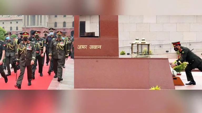 Bangladesh Army Chief Shafiuddin Ahmed pays tributes at National War Memorial in New Delhi Bangladesh Army chief