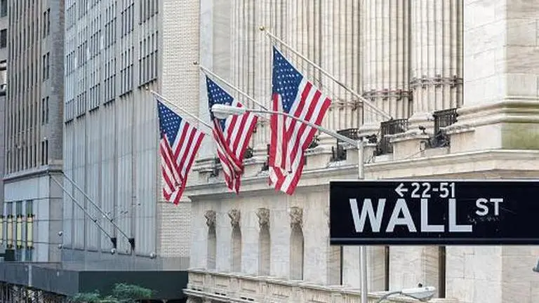 Complete meltdown in US markets: Trading in over 30 banks halted after shares slump Trading Halted