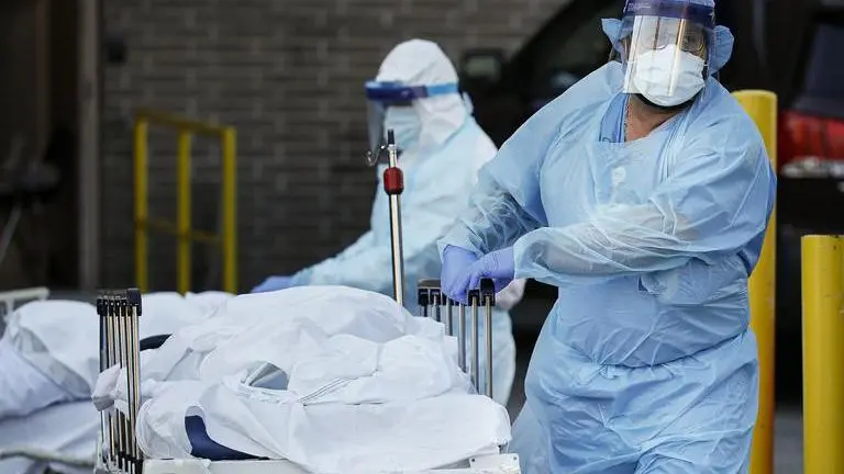 Pandemic politics leave DC in gridlock as virus surges