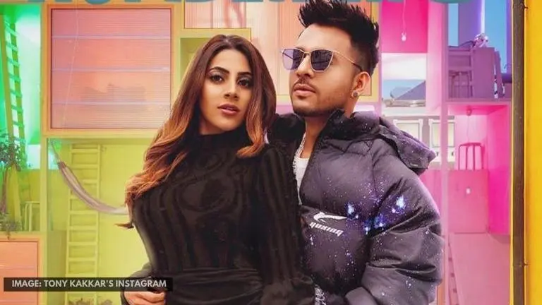 Nikki Tamboli and Tony Kakkar make for a romantic couple in 'Number Likh' music video Nikki Tamboli