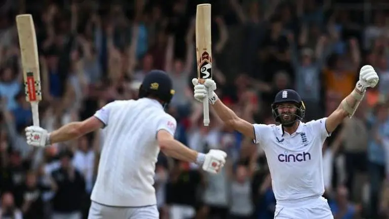 Ashes 2023: Brook, Woakes & Wood help England keep series alive with dramatic 3-wicket win Ashes 2023: Brook, Woakes & Wood help England keep series alive with dramatic 3-wicket win