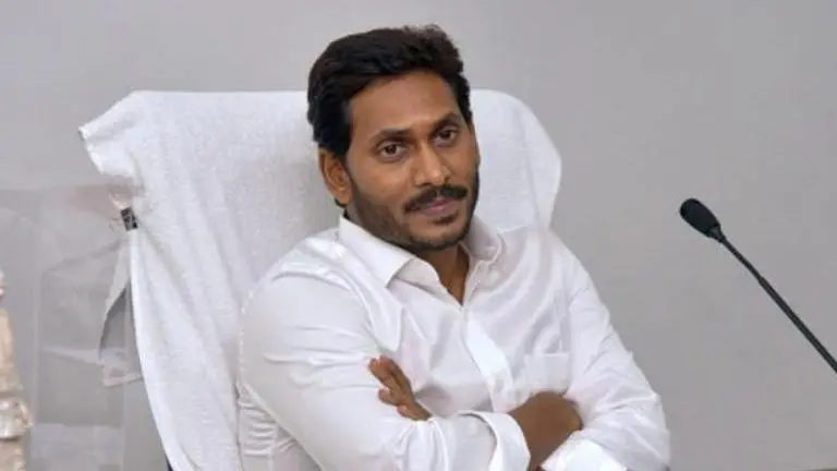 COVID-19 cases shoot past the 9,000 mark in Andhra Pradesh