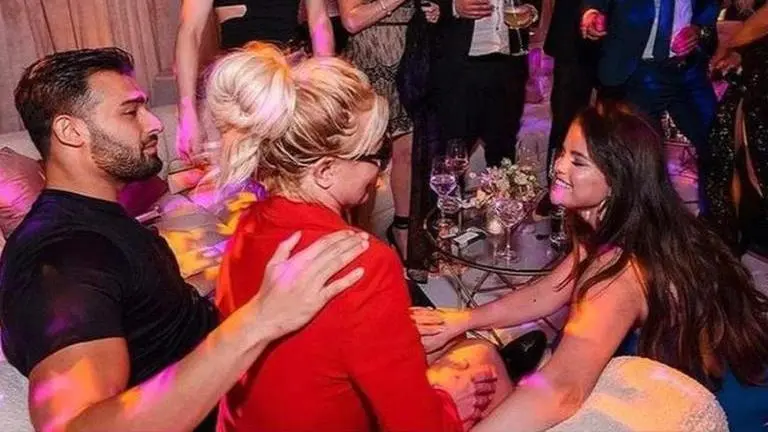 Sam Asghari reacts to wife Britney Spears' photo dump with Selena Gomez; 'Best wedding...' Sam Asghari