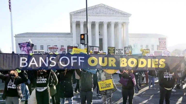 US: Protestors square off in DC over landmark Supreme Court ruling on abortion rights US