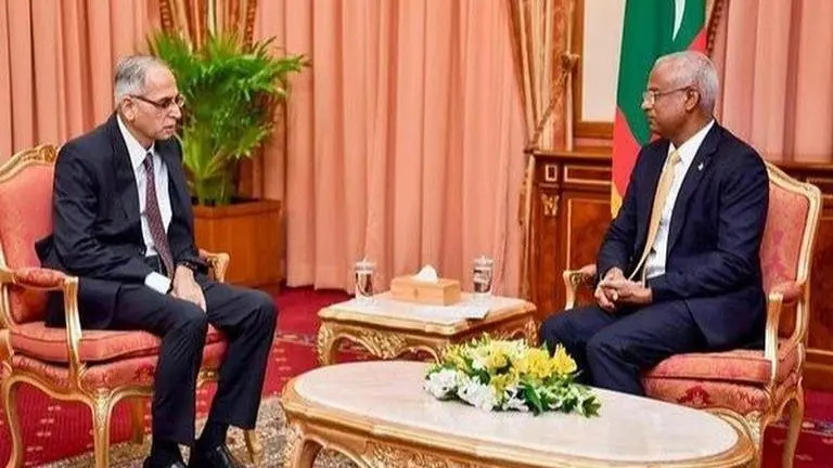Foreign Secretary Kwatra calls on Maldives President Solih; holds substantive discussions on bilateral ties India - Maldives