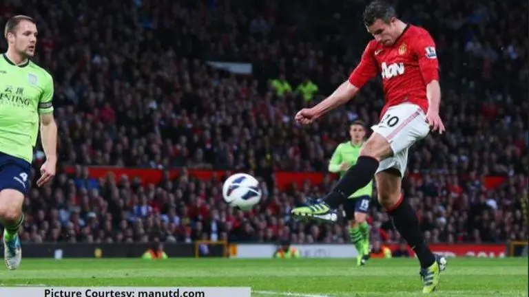 Why did Robin Van Persie leave Man United? Striker reveals being 'frozen out' by Van Gaal Why did Robin van Persie leave Man United