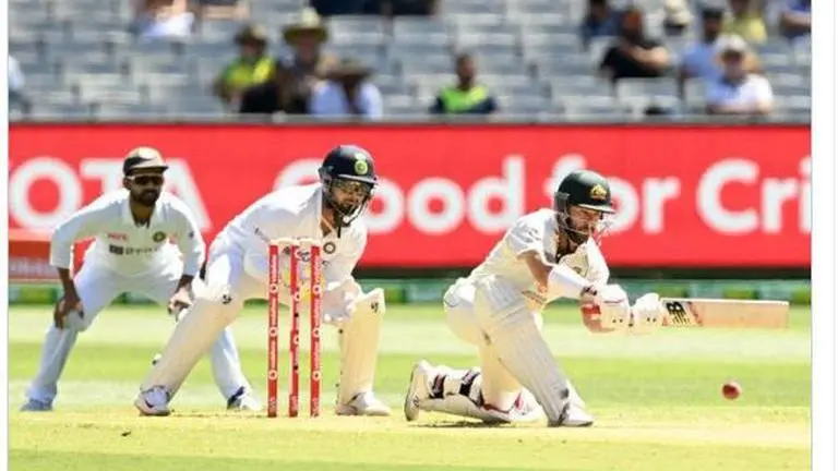 Australia score 65 for 3 against India at lunch on Day 1 Australia