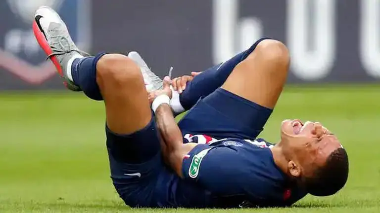 PSG's Mbappe has less than 3 weeks to recover for Atalanta game Mbappe