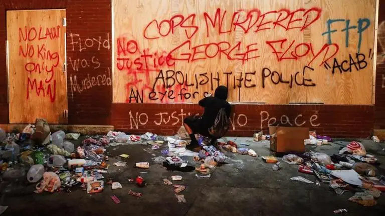 Hundreds in DC protest George Floyd's death Hundreds in DC protest George Floyd's death