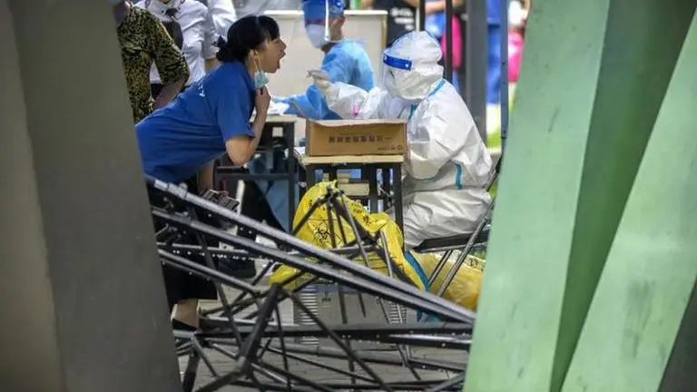 Shanghai, Beijing order new round of mass COVID-19 testing