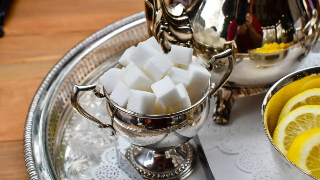 Agave, Stevia: Sugar alternatives to use in tea and coffee for a healthy sweet treat