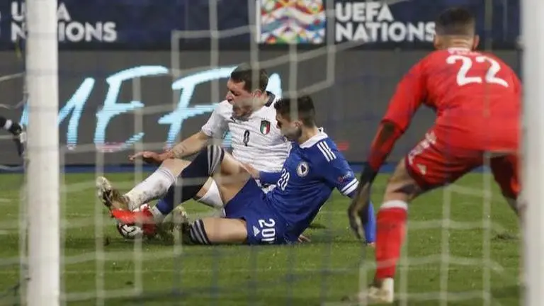 Italy reaches Nations League finals by beating Bosnia 2-0