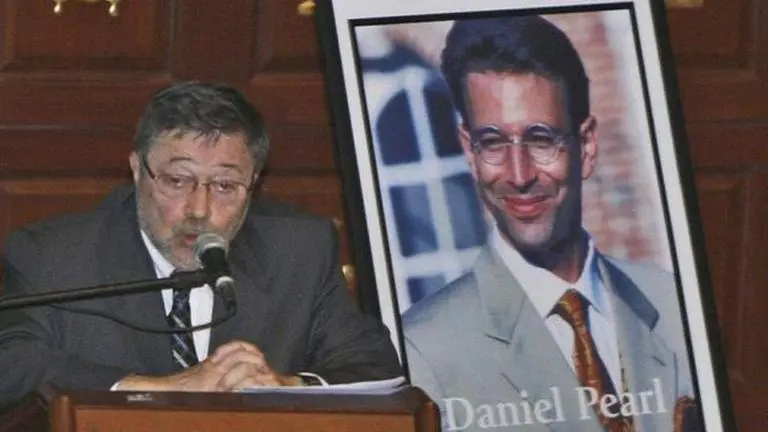 Pakistan: Four acquitted in Daniel Pearl murder case rearrested, US welcomes move Daniel Pearl