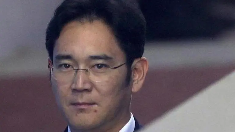 South Korea's Samsung heir arrives for final hearing in trial