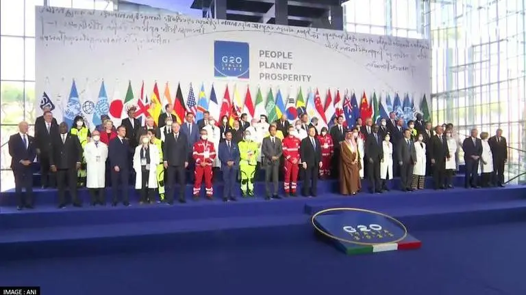 PM Narendra Modi & other G20 leaders gather for 'family photo' in Rome G20 Summit