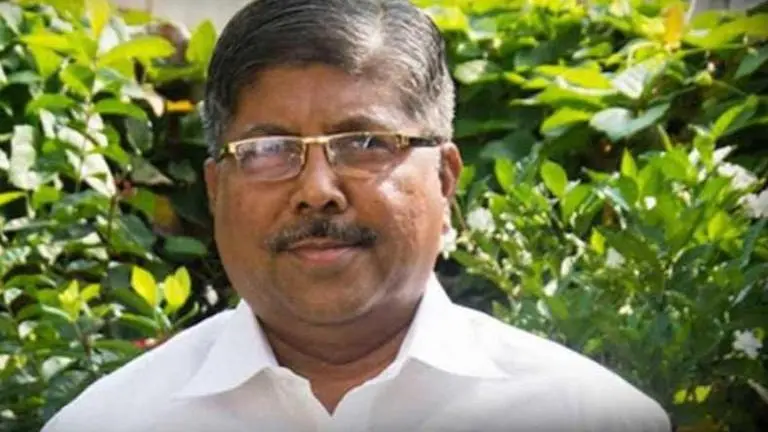 'Blood and Hindutva of BJP-Sena common, hoping for reunion': Chandrakant Patil Shiv Sena