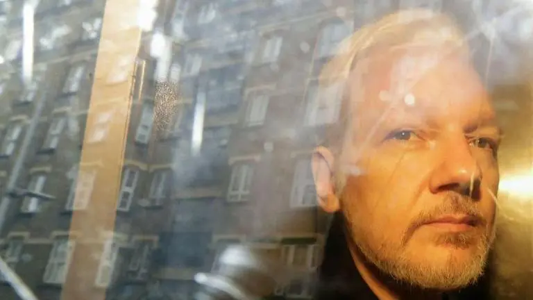 WikiLeaks' Assange awaits US extradition ruling