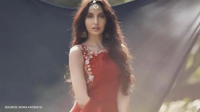 Nora Fatehi flaunts gorgeous green saree, fans in love with her look Nora Fatehi